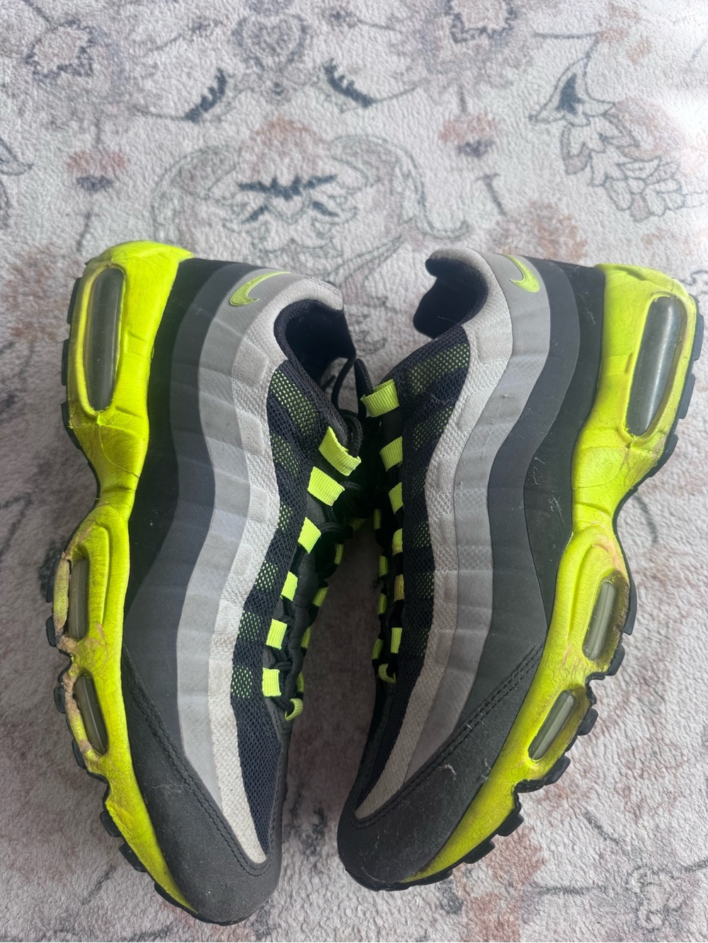 Nike Air Max 95 Neon Yellow & Black Sneakers Men’s 11